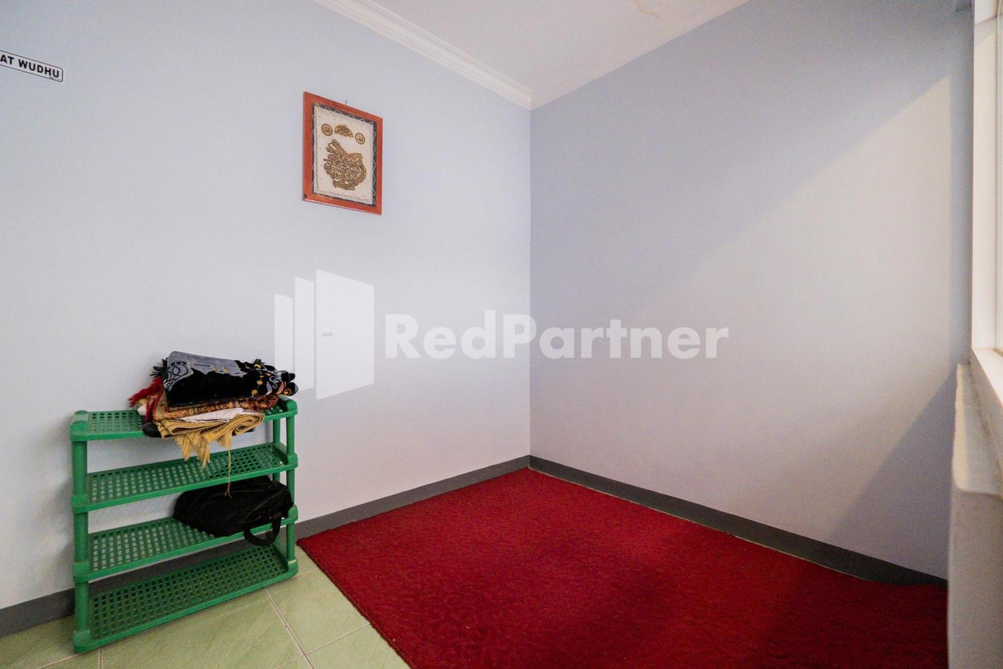 Swun Stay Inn At Sawahan Mitra Reddoorz Маланг Экстерьер фото