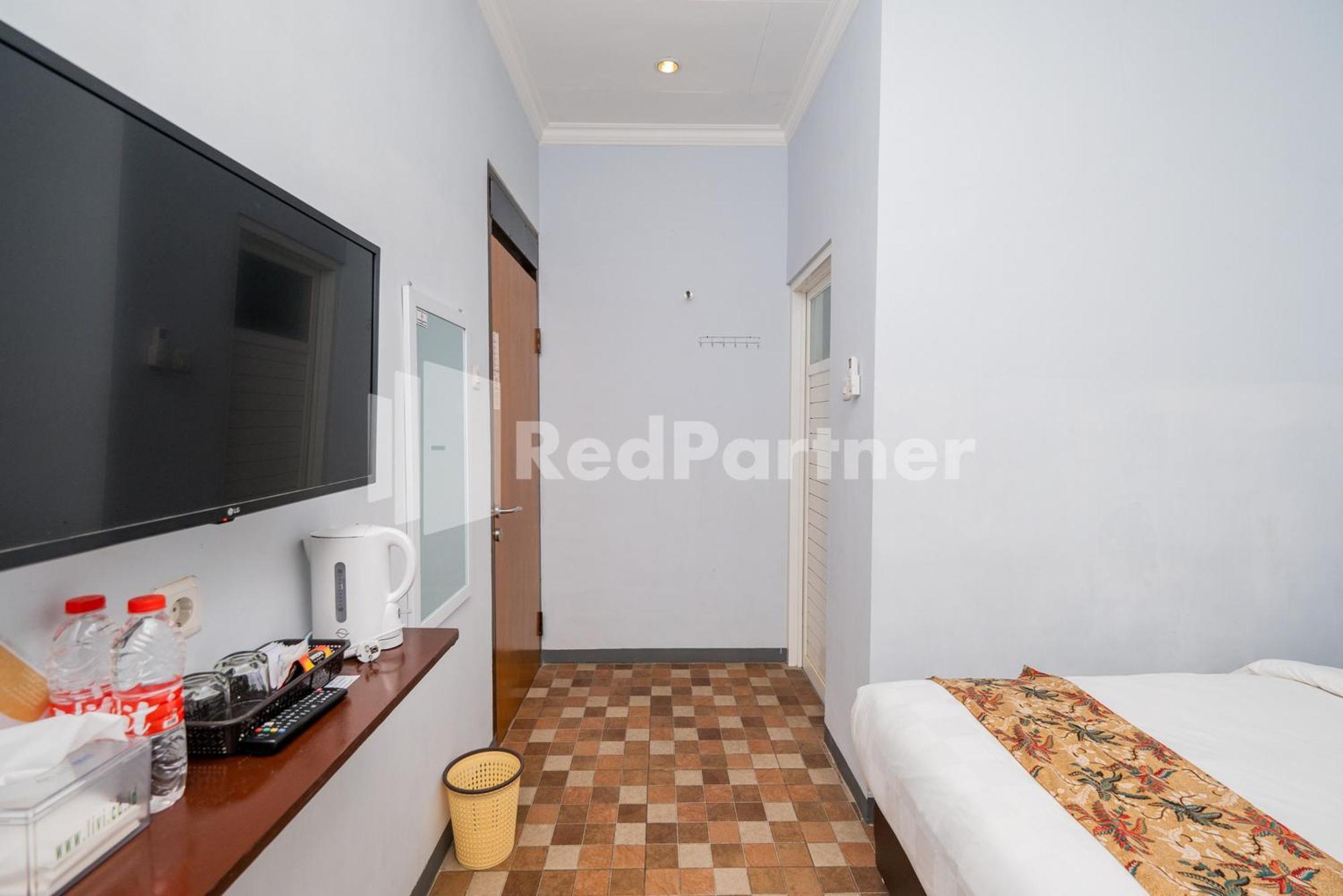 Swun Stay Inn At Sawahan Mitra Reddoorz Маланг Экстерьер фото
